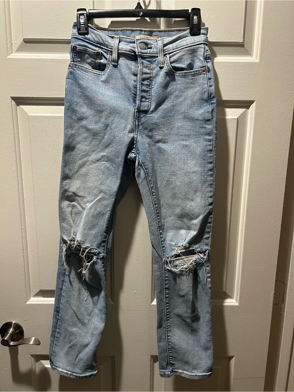 Levi's Wedgie Straight-Leg Distressed Knee Button Fly Jeans Size 28